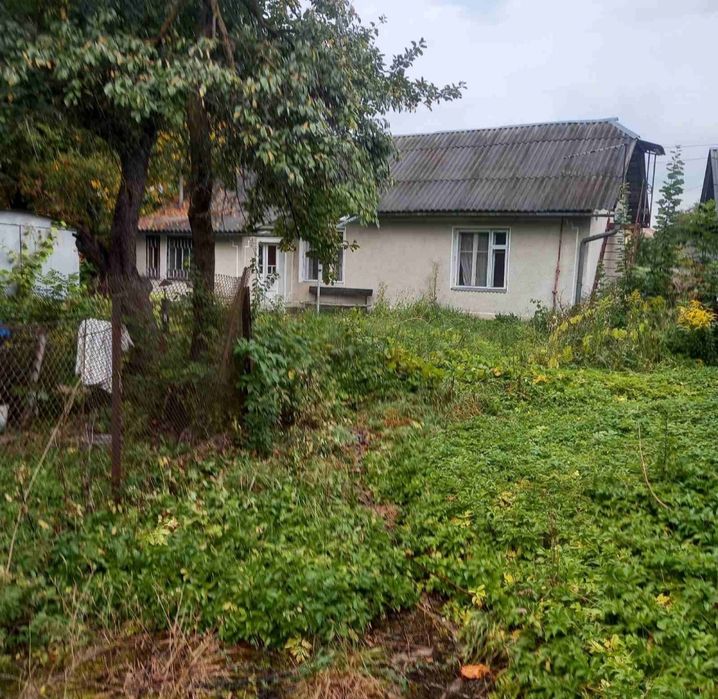 Продам будинок в Угорниках є ділянка 5 соток
