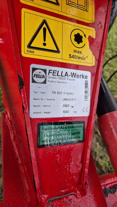 Przetrząsarka do siana Fella TH 900 D Hydro  9m