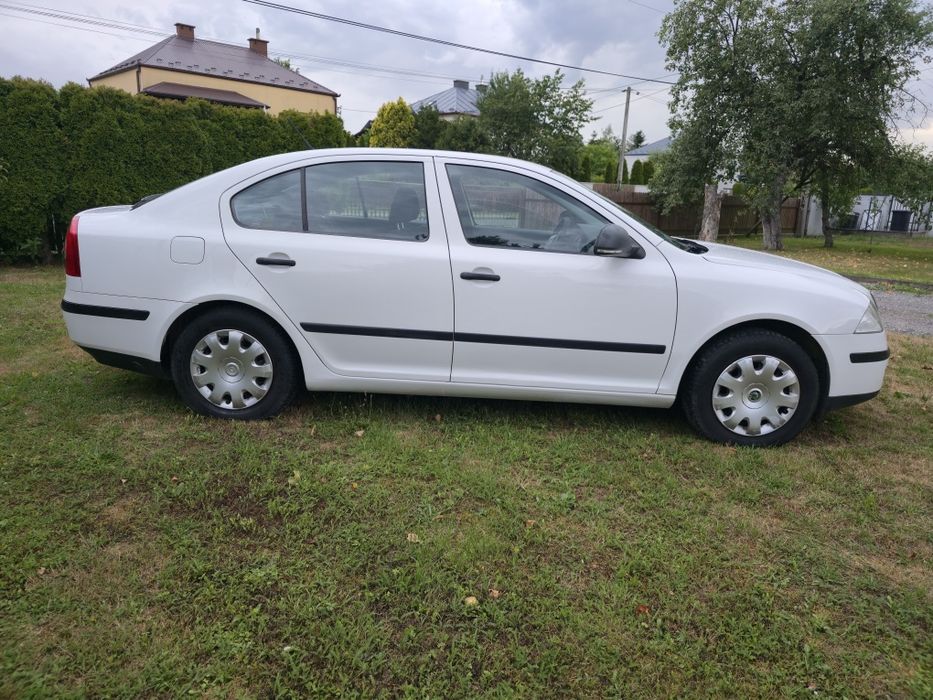 Zadbana Skoda Octavia II  z gazem