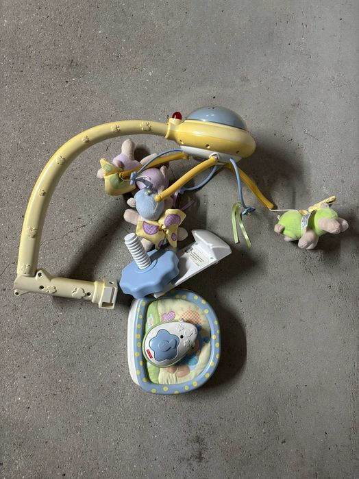 Brinquedo para berço de bebé