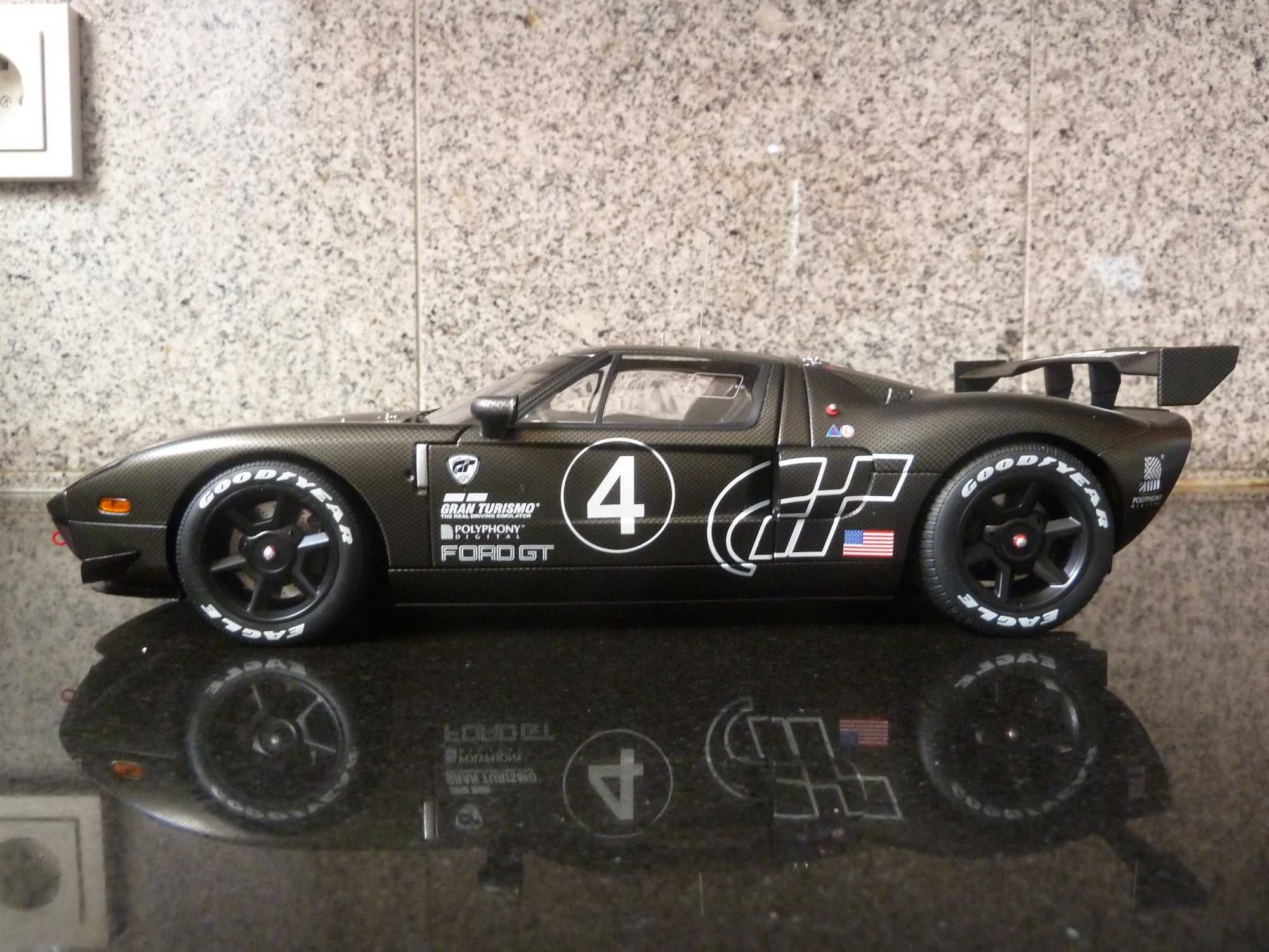 AUTOart 1/18 Ford GT LM Spec Ⅱ Test Car LOT SET OF 2 FORD GT LM RACE CARS SPEC II CARBON FIBER