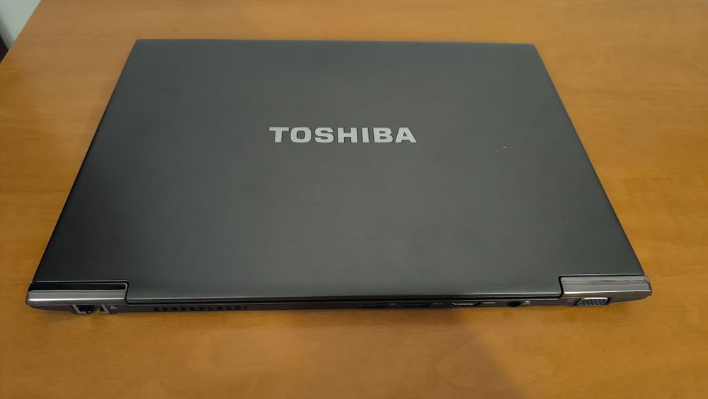 Portátil Toshiba Ultrabook
