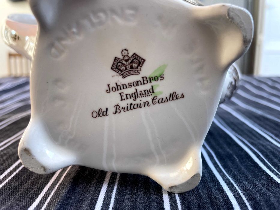 Serviço Café/Chá Vintage Johnson Brothers Inglês - Old Britain Castles (Impecável)
