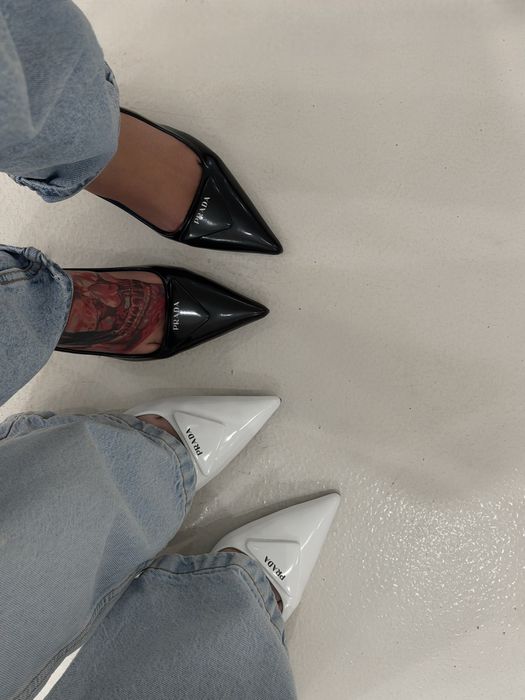 Туфлі Slingback Prada в асортименті