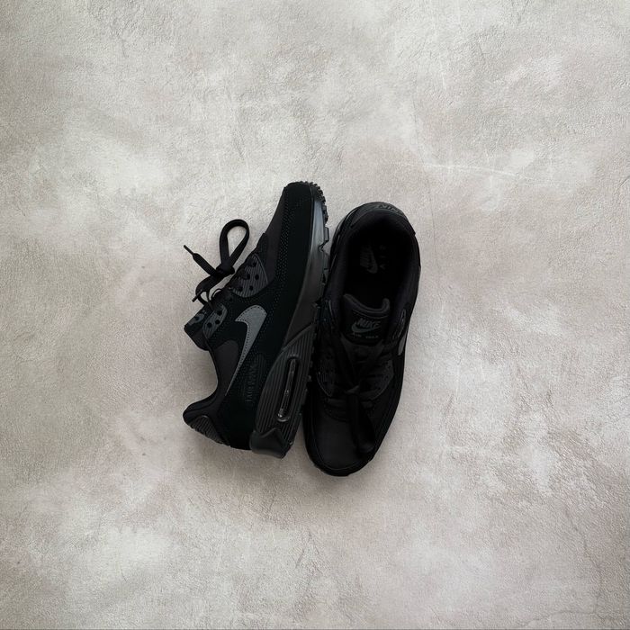 Nike Air Max 90 Essential