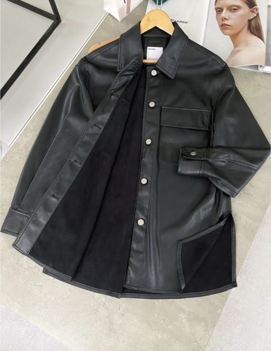 Сорочка з еко-шкіри BERSHKA