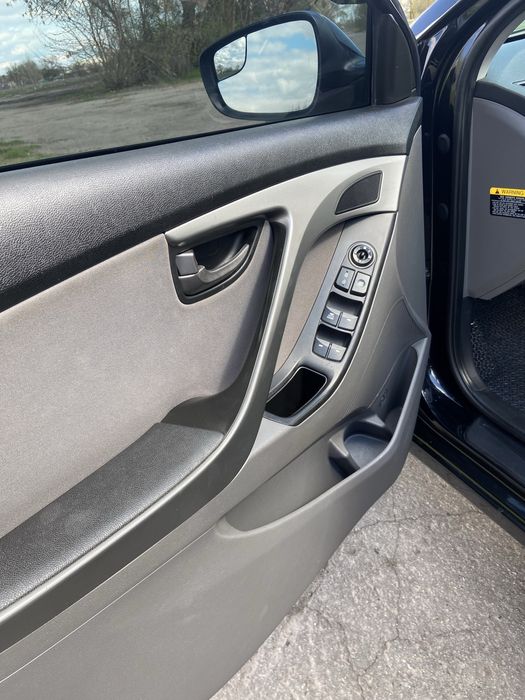 Hyundai Elantra 2014