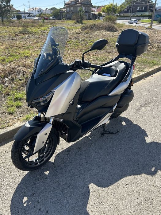Yamaha X-max 300