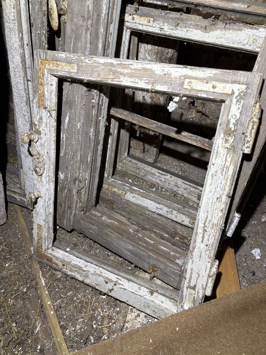 Stare ramy okienne drewniane DIY