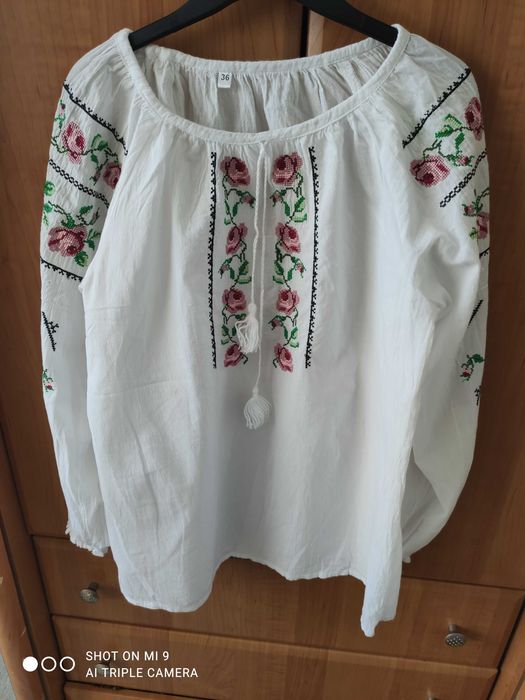 Вишиванка для дівчинки р.36