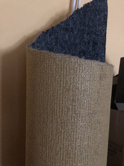 Resztki wykładziny dywanowej