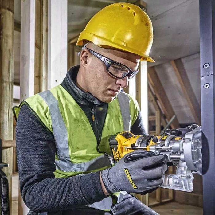 DeWALT DCW604 Фрезер\2 бази\Упори\6.35-8 цанга\гарантiя