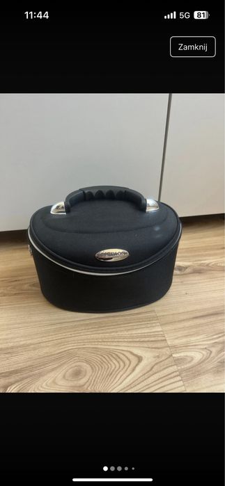 Sprzedam kuferek podróżny na kosmetyki marki InterVion.