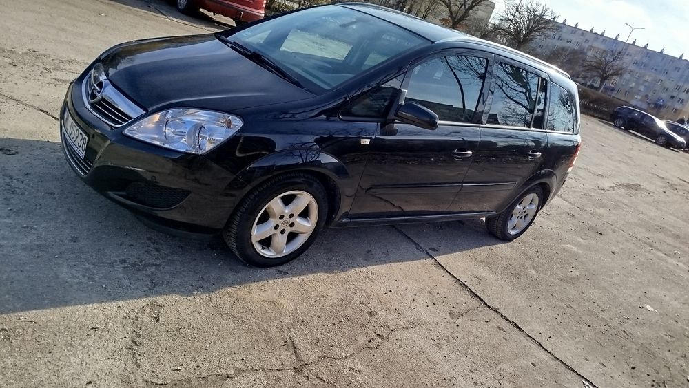 Opel Zafira B 1.7