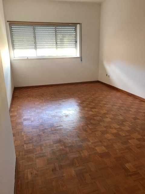 Arrenda- se andar T2 Pragal (Almada)