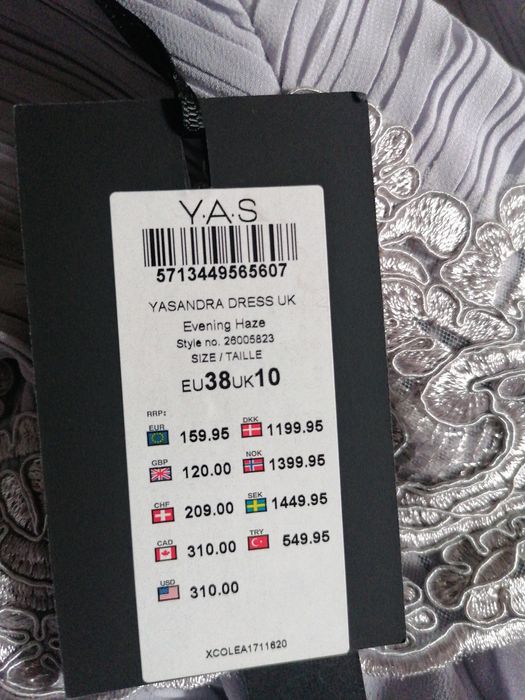 Vestido de cerimónia novo
