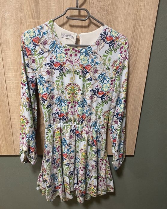 Kolorowa sukienka rozmiar S