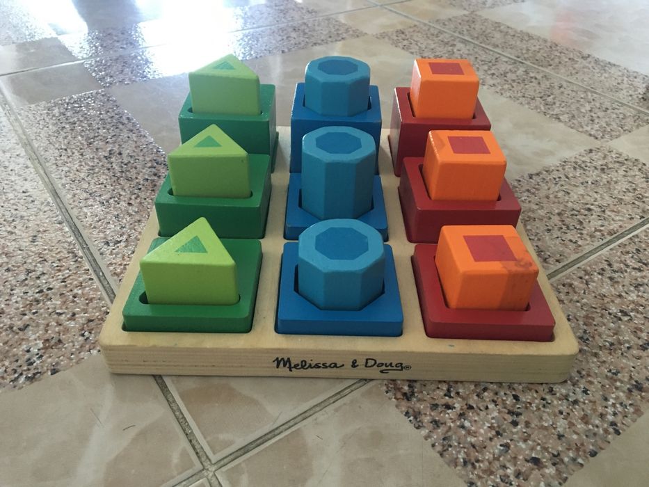 Brinquedos/jogos bebé e criança