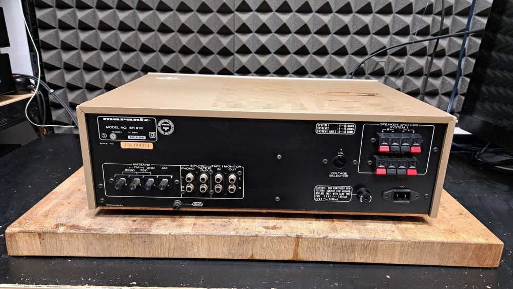 Amplituner Marantz  SR-810