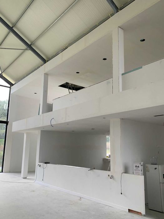 Pinturas / Pladur / Reparações Externa e Internas