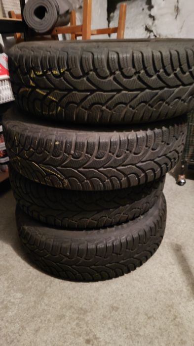 Koła na felgach stalowych 4 śruby 4x100 mm opony zimowe 175/65 R15