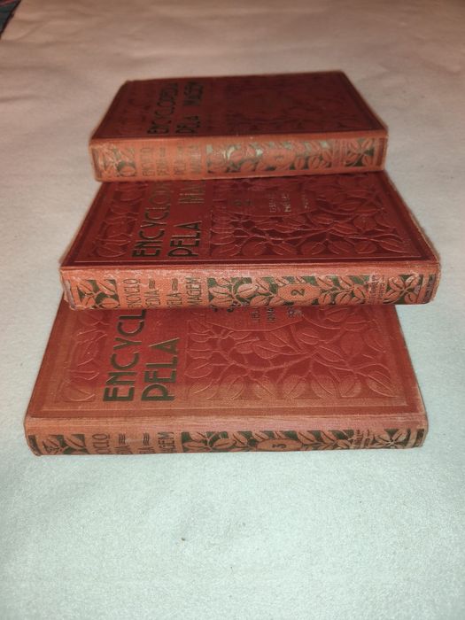 Encyclopedia Pela Imagem 3 volumes vintage da Lello & Irmãos