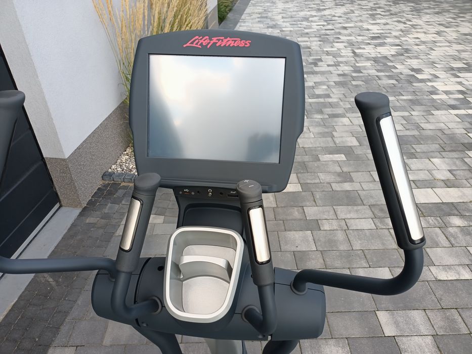 Orbitrek life fitness 95x engage regeneracja gwarancja