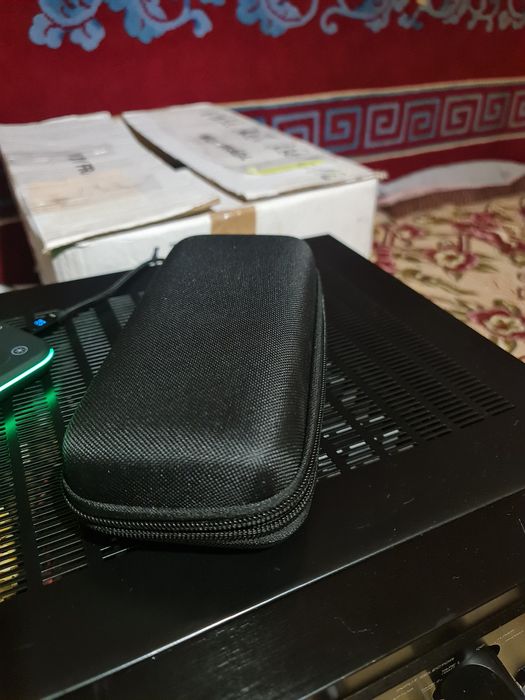 Беспроводная зарядка 3 в 1. Смартфон,наушники, часы.