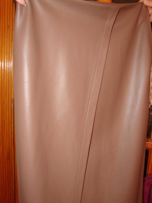 Спідниця з екошкіри р.XL