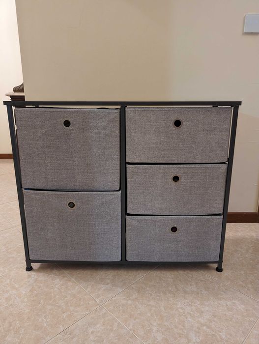 Mirror + storage cabinet + rugs64585351575938123