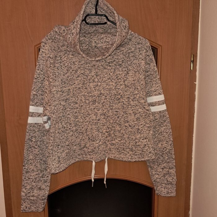 Ciepły Sweter szary marki derek haert, rozm. M