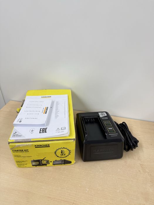 Szybka ładowarka karcher 18v 2,5 A Battery Power ,do odkurzacza i inne