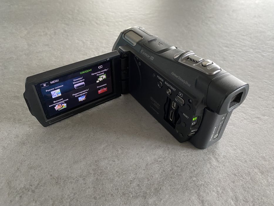 Видеокамера Sony HDR-CX700E