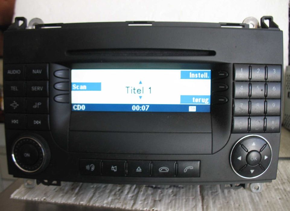 Radio Comand Mercedes W906 W169 W245 model BE6088 sprawne