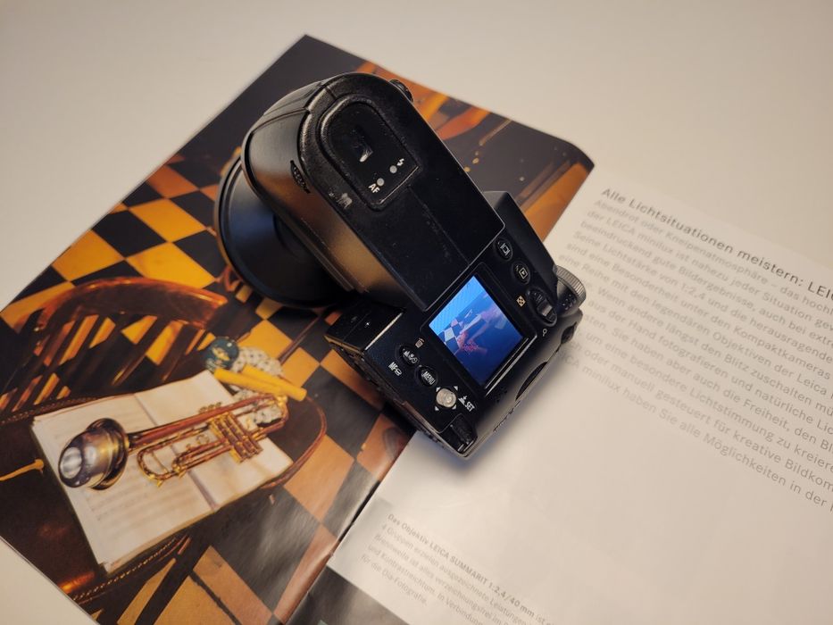 ♥︎◇Nikon COOLPIX 4500 ◇オールドデジカメ♥︎♡エモ可愛い♡ ❤️エモ可愛い❤Nikon Coolpix 4500 オールドデジカメラ