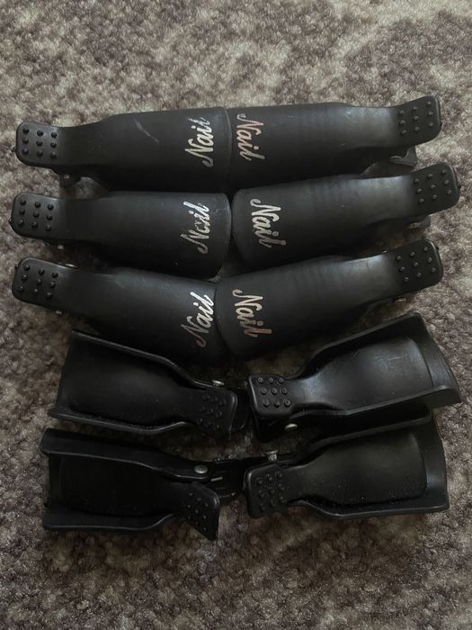 Пластикові кліпси