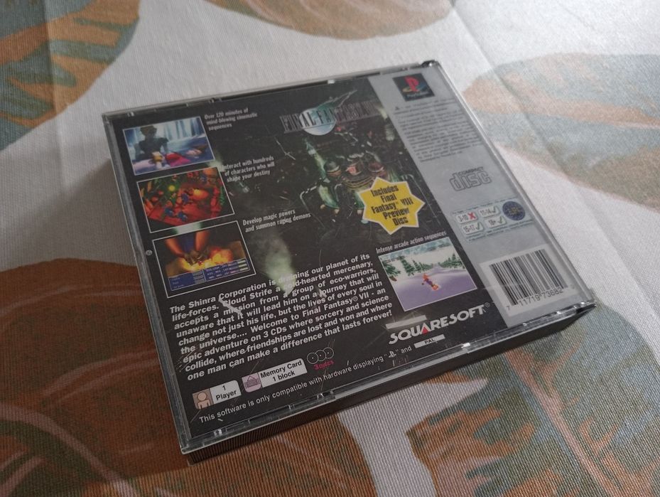 Jogo PlayStation Final Fantasy VII