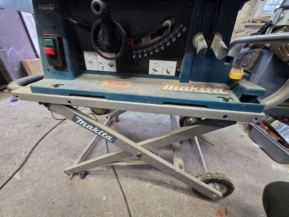 Makita 2704 piła stołowa pilarka Bosch Dewalt formatowa krajzega