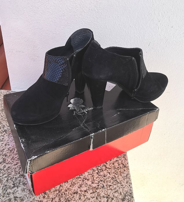 Botim senhora camurça