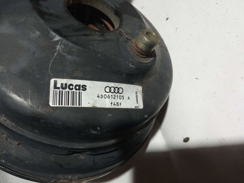 Вакуумний підсилювач гальм Audi A8 1994-2002 2.5TDI Lucas 4D0612105A