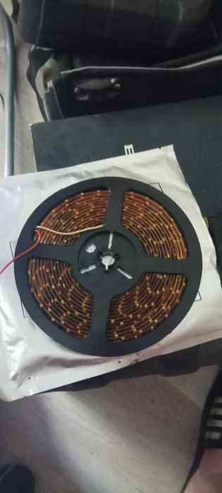 Светодиодная лента, 12 вольт белая.