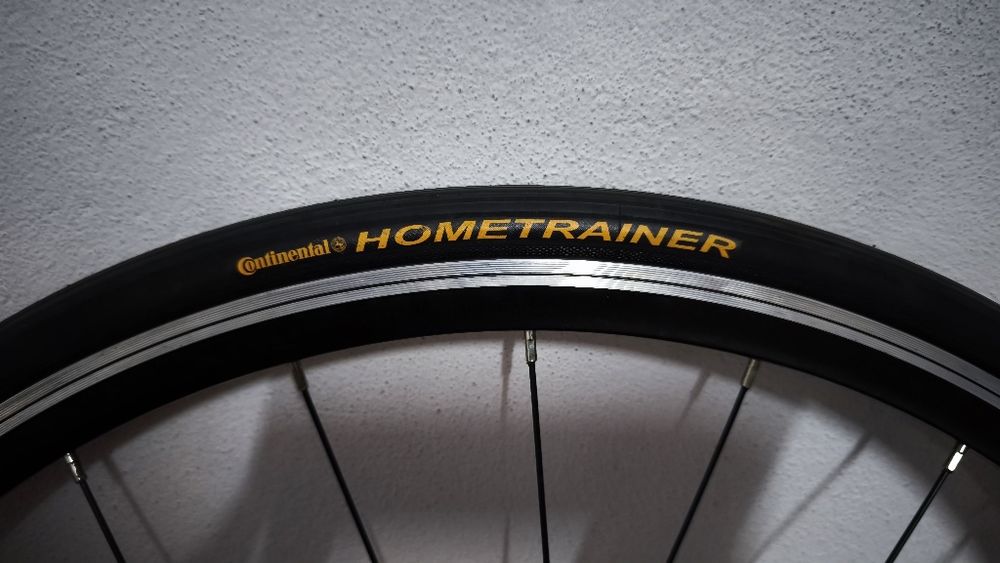 Roda de treino para bicicleta de estrada