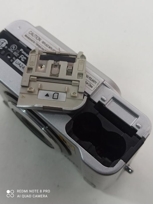 Фотоаппарат Panasonic DMC-LC20  (Canon )