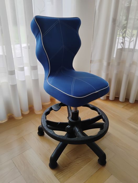 Krzesło  do biurka Entelo 3 ergo dla dziecka wzrost 119-142cm