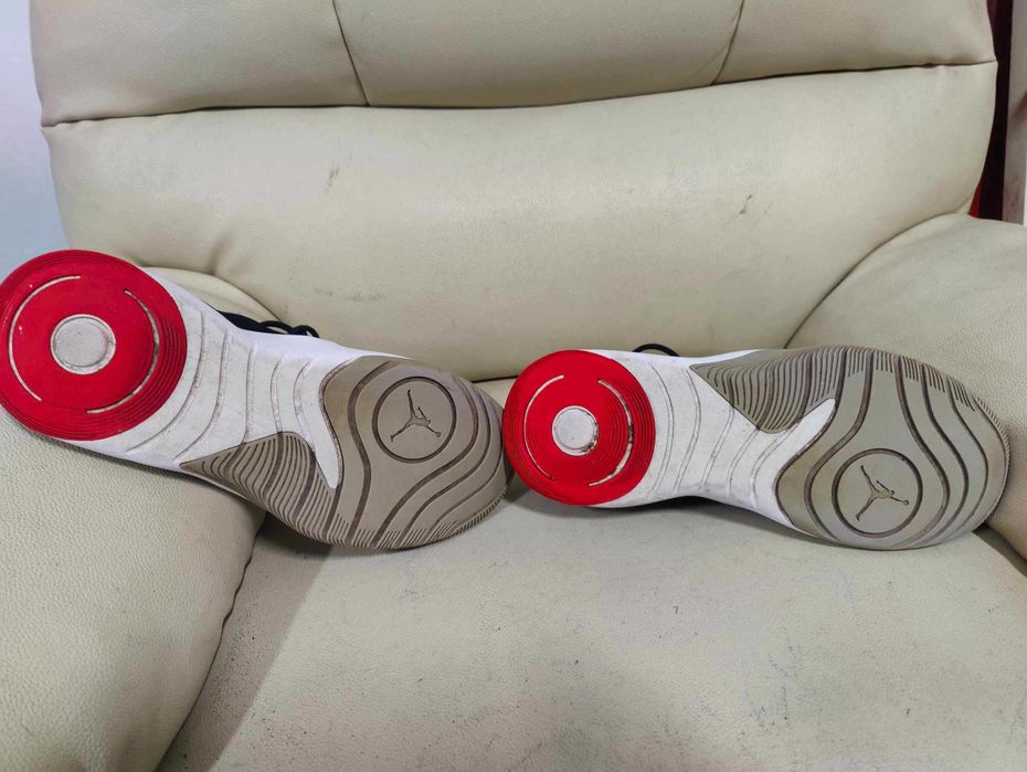 Nike Jordan DNA Bred  42