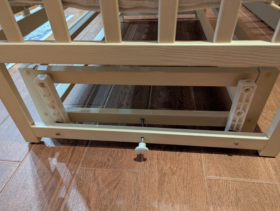 Дитяче ліжко з матрацом