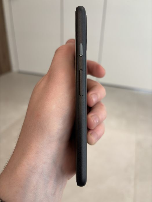 Google Pixel 5 8/128Gb Just Black (Global Version)