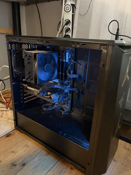 Komputer stacjonarny x-kom G4M3R 500 i5-8400 / GTX 1060 3 GB / 16 GB RAM