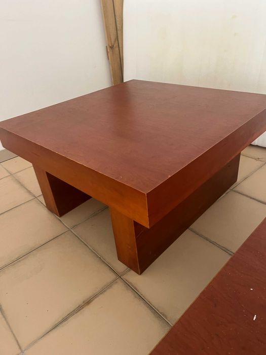 Mesa de apoio e mesa de centro para sala de estar