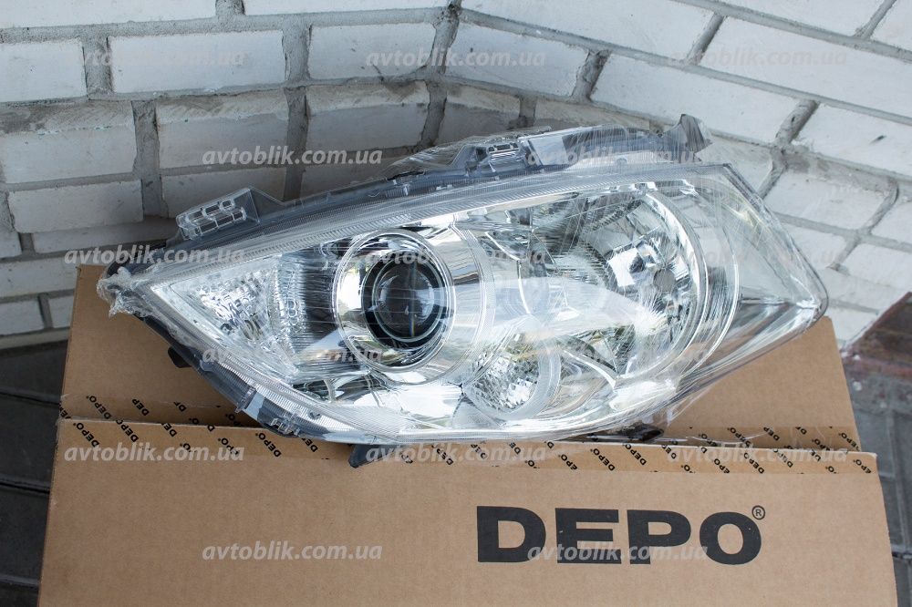 Фара Toyota Aqua, Avensis, Auris, Camry, Corolla, Yaris, Prius, Sienna